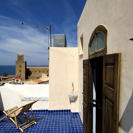 Modern Holiday In With Terrace Cefalù
