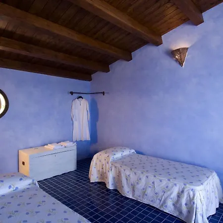 Modern Holiday In With Terrace Nyaraló *